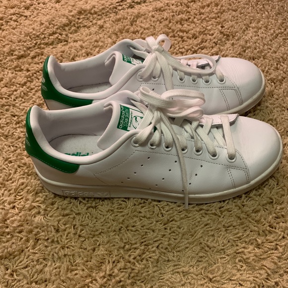 Adidas lifestyle shoes - Picture 2 of 6